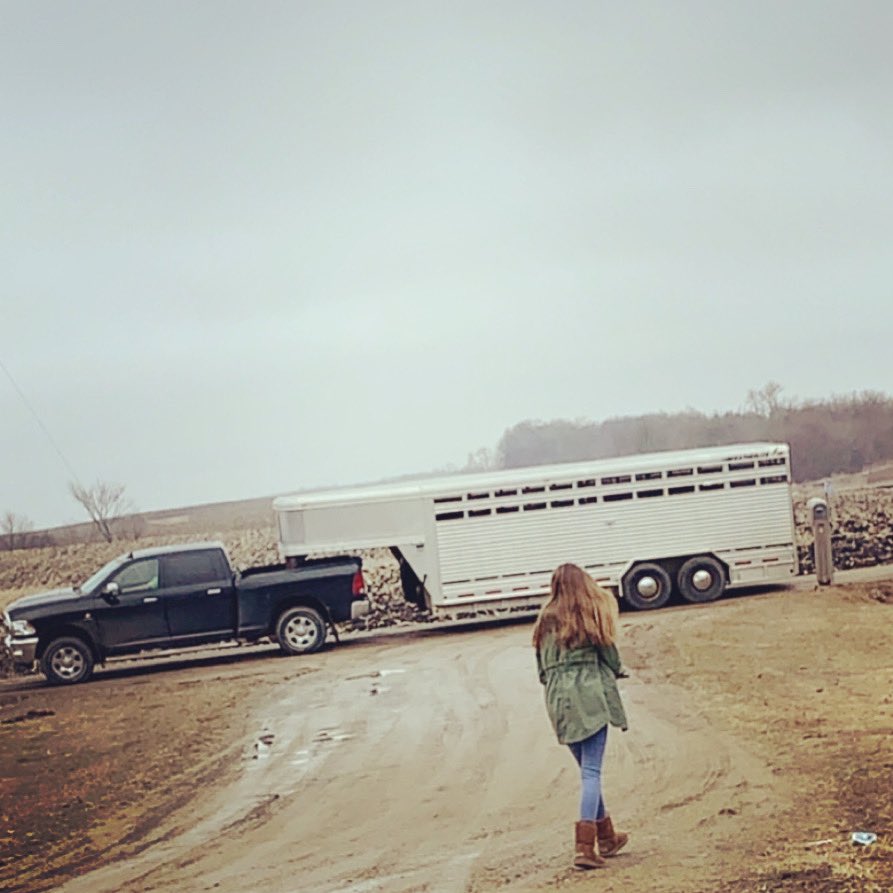 JuddLandrum's tweet photo. Home Schooling Field Trip #1 #peoplestillneedtoeat #eatbeef #thewestwasntwononsalad #supportyourfarmers #happyagweek #mnbeef #beefiswhatsforsupper https://t.co/DIBhczzUZ1