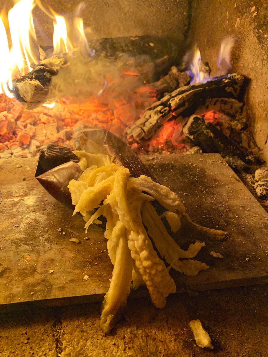 GeroldSchlegel's tweet photo. Abendessen am vorbereiten...
Aus veganem Gemüse wird Pulpo...
Also mach ich jetzt doch noch Fleisch
#GSchnabulierts https://t.co/T9L2ZSmV5W