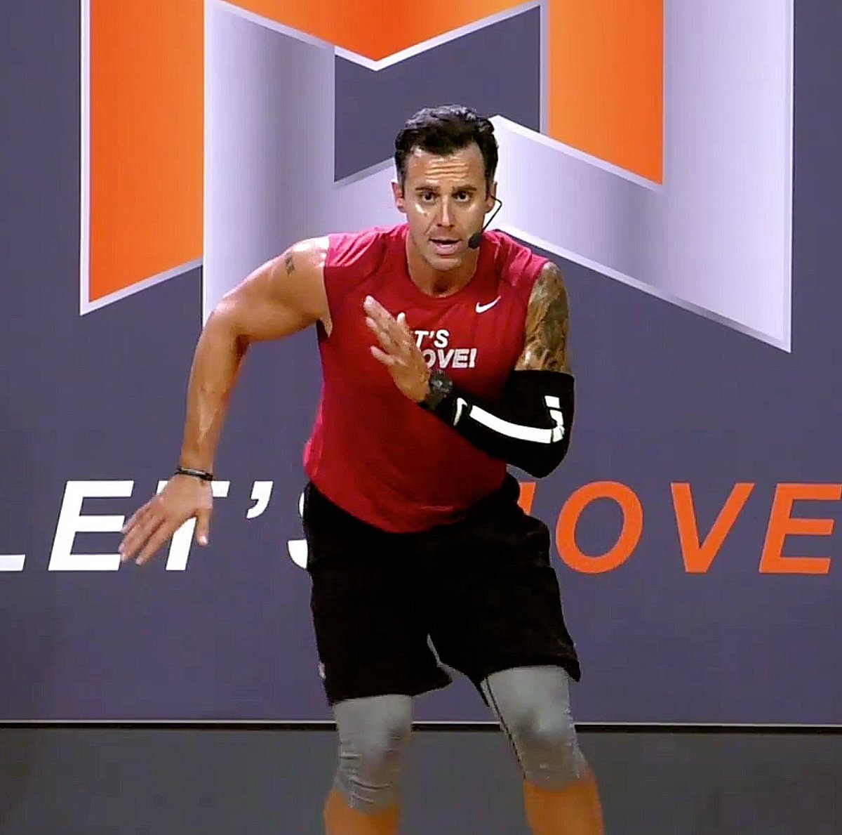 mossaondemand's tweet photo. Great news!! ATHLETE30 3 is now available on MOSSA MOVE!! This 30-minute HIIT workout integerates cardio and strength with high-intensity interval training drills in 20, 30, and 40-second intervals.
#LetsMoveAtHome
#mossamove
#mossaathlete30
#hiit
https://t.co/WUbZW4EANJ https://t.co/RKX72J8T8w