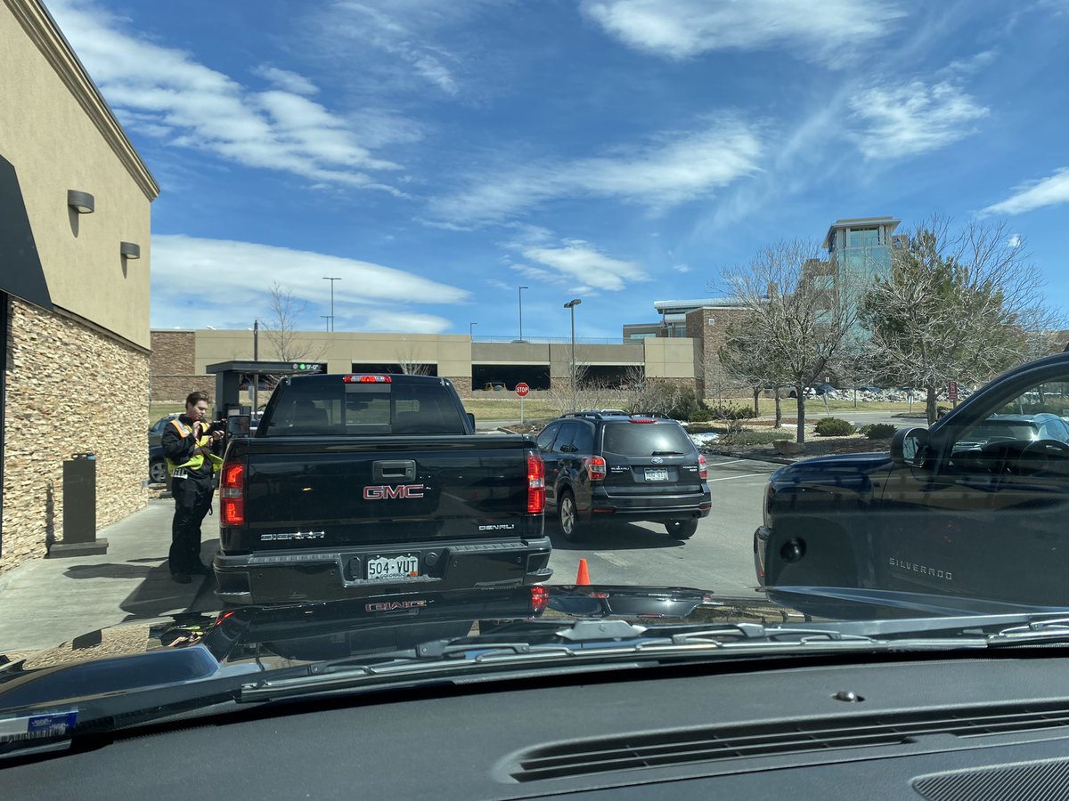 KathySabine9's tweet photo. Help support local businesses like those of us in Douglas County are! #DynoOut #CarryOut #9NEWS https://t.co/hziG5DQvEe