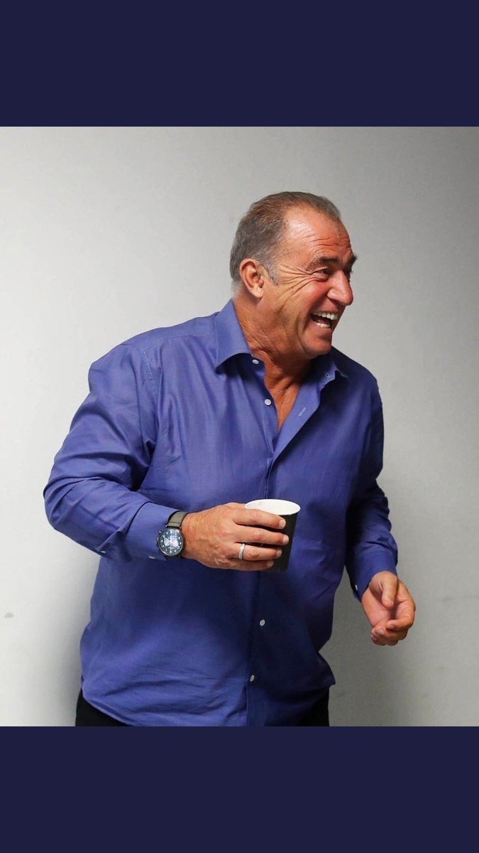 Seversiniz sevmezsiniz tartışılır. Tekrar böyle gülmen dileğiyle hocam.