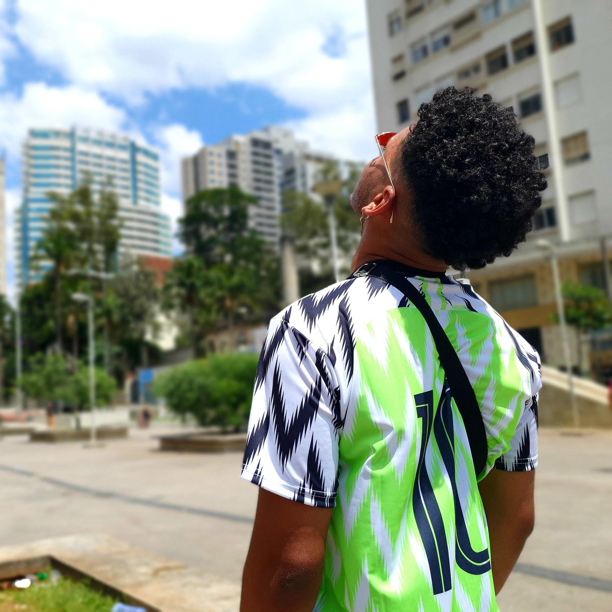 gpsoul's tweet photo. Sr. Fong.

#rap #rapnacional #hiphop #arte #ritimoepoesia #musica #hiphopbrasil #hiphopbr #rapbr #rapbrasil #mc #rappers #boombap #trap #promundo #beats #beat #racionais #cultura  #beatbox #trapbrasil #trapbr #trapdequebrada https://t.co/2vt9Cjt8b0