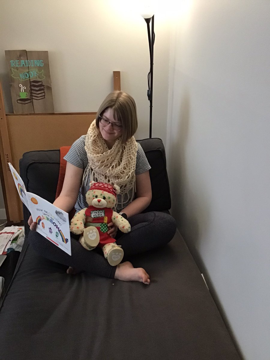 MandyMurph0024's tweet photo. Check out the at home reading challenge! “Read to a Stuffy or Pet” ✔️ https://t.co/EFPii2i8Wf
