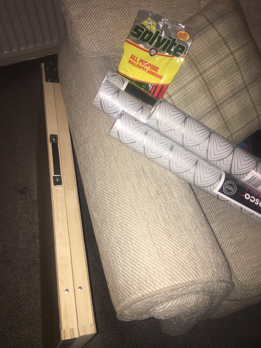 houndtrail's tweet photo. Isolation work, just in case๐๐ป#papering https://t.co/Ypi5c6smuc