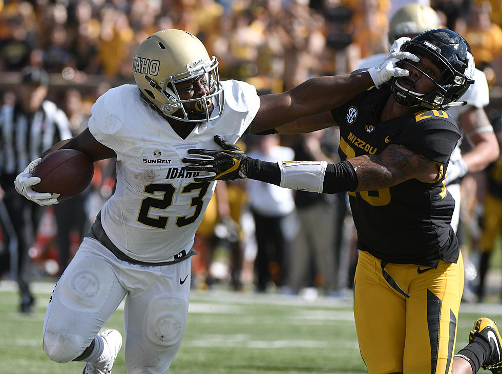 evan_nationn's tweet photo. Blessed to receive my 2nd D1 offer from the University of Idaho, after a great talk with @CoachT_Spencer! #Vandals #Blessed @coachJisola @TheLegacyWayFB @coach_ajlew https://t.co/BOkPerfD3c