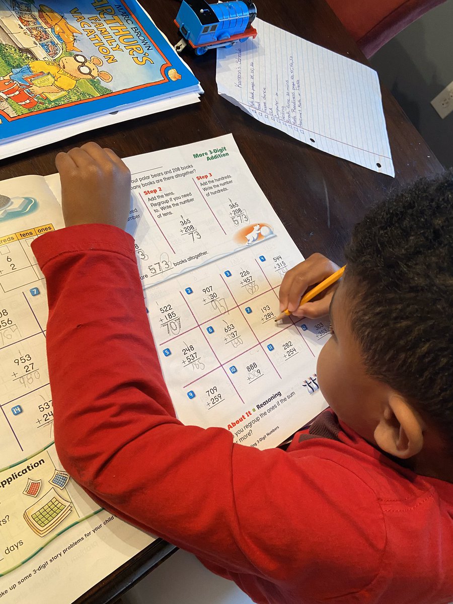 MrsSandersClass's tweet photo. #parrotspersevere Check out this First Grader working hard! https://t.co/Eh8sDt4cvx