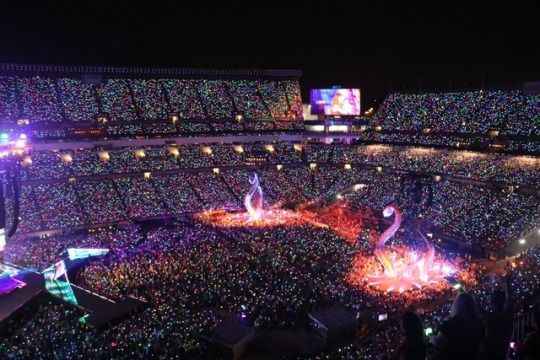 EmilyG234's tweet photo. RETWEET TO VOTE FOR #Swifties FOR #BestFanArmy FOR THE #iHeartAwards 

@taylornation13 @taylorswift13 https://t.co/hU8sHggE4J