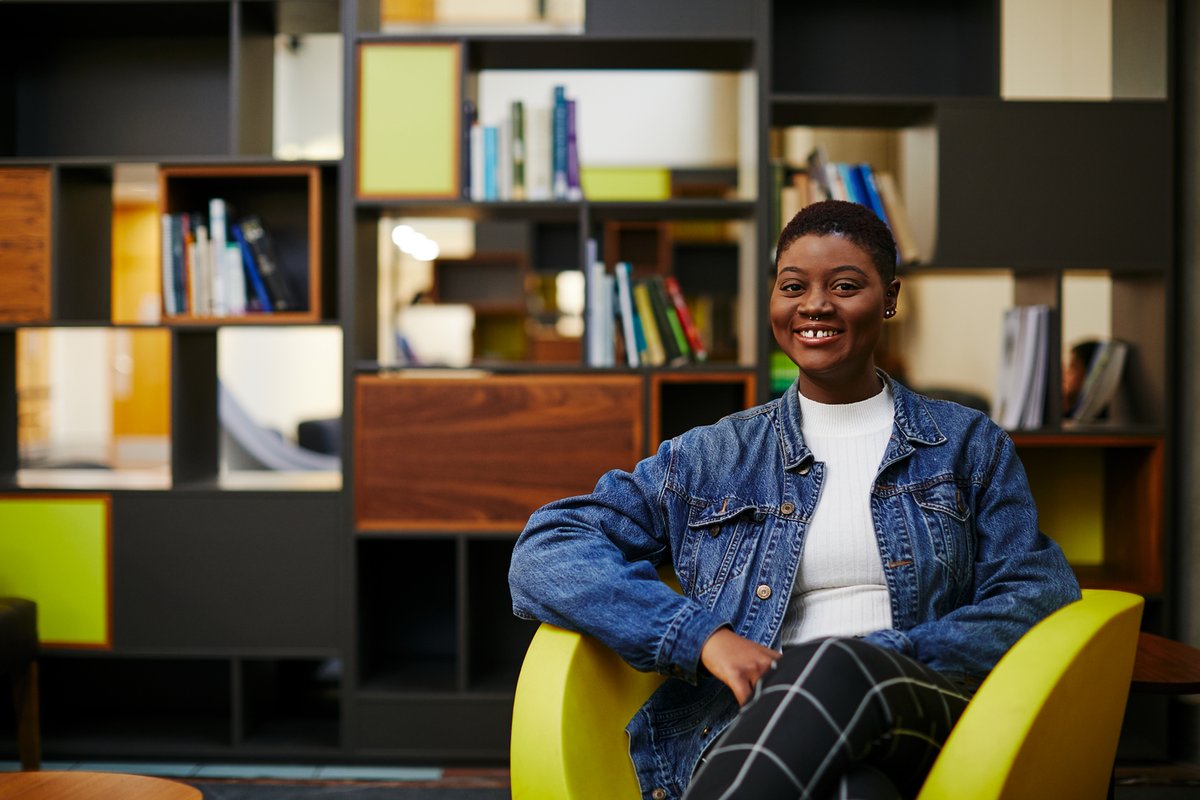 alexia_chatelle's tweet image. in other UK news:

saw an ad on my school's site that said they were looking for international students to model in a marketing campaign. so I figured, why th not get paid for being Black &amp;amp; Caribbean? shhhhhh... it's the LEAST the Brits could do. 

#letstalkreparations #prerona