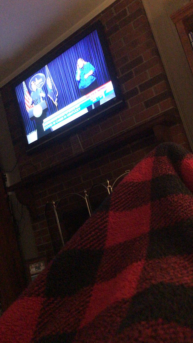 juicecampbell's tweet photo. Taking a break from NTI work to watch @GovAndyBeshear ‘s 5 PM press conference while sporting my PJ’s. @PccStuco #PCCtogether #PCCNTISpiritWeek
#kytogether
#TeamKentucky https://t.co/JSZ2Ls3KnB