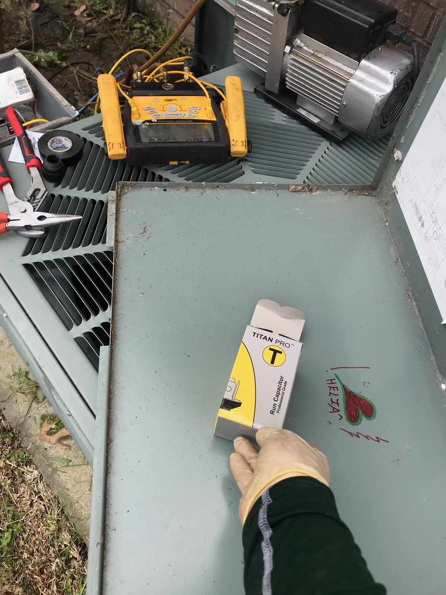 tedafferback's tweet image. A new TITAN PRO 50/5 mfd cap &amp;amp; a hard start &amp;amp; tima to charge the compressor with 407c:)