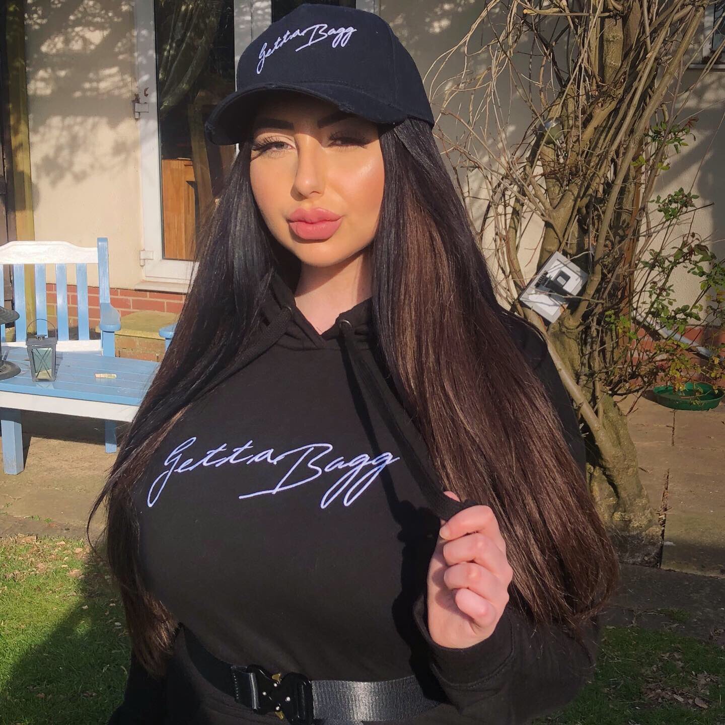 TW Pornstars - 1 pic. MADDISON BLACK. Twitter. Lil photoshoot earlier. 9:22 PM - 23 Mar 2020