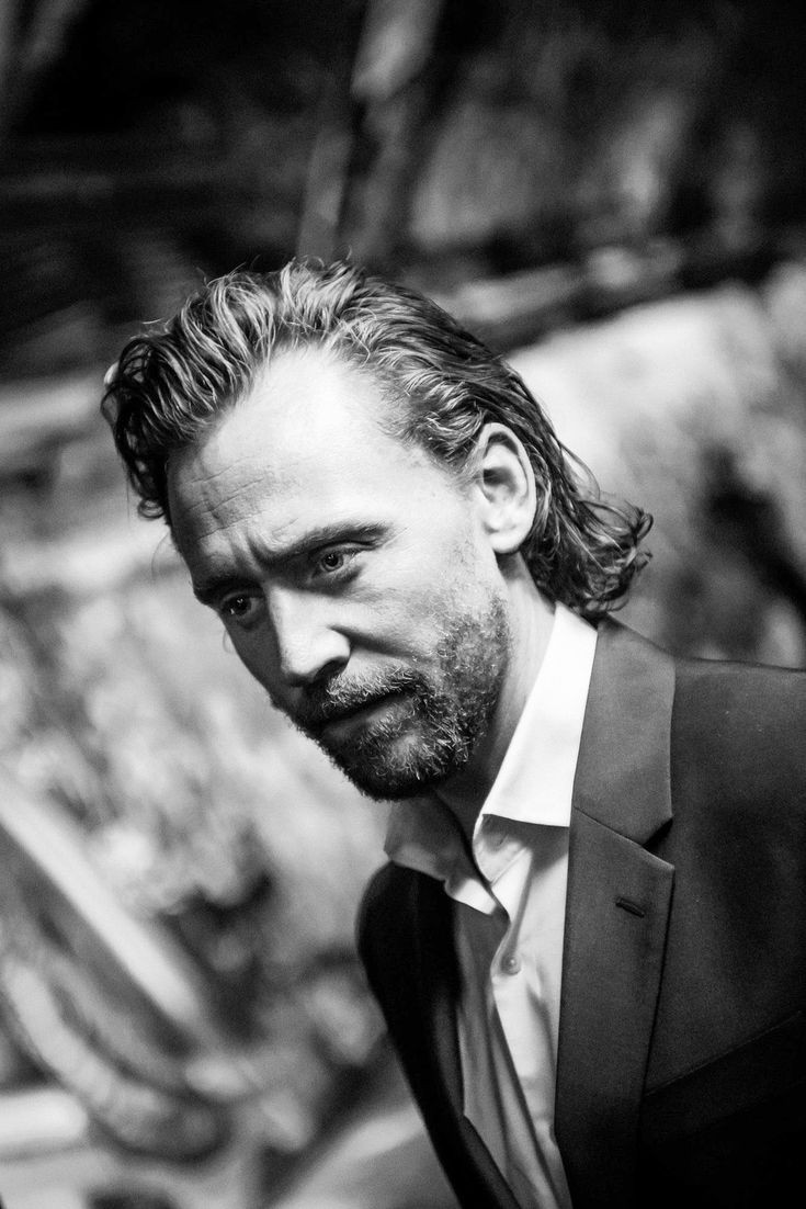 assassinswife's tweet photo. @SassyHez @daisylynndoc @binestom @StacyMichelleB @ShaynaGrissom @sharannie63 @Lothiriel_1 @wcugrad_09 @KatieReneeLind4 @NGyros @mad_moran @PeachyKeenBean7 @DougUndertrees @loptr5revenge @Aster_th @BandGeek4Sure @arty_writes @lisa_hiddles @carolmkik @TomMakesMeSmile @Mamabear0772 @Hiddles_World @HiddlesDoctor @hiddlesblue @OkieJess1208 @JanetCannady @JennaFriedland I'm late I know #ManCrushMonday #TomHiddleston https://t.co/mL5eJqjfxm