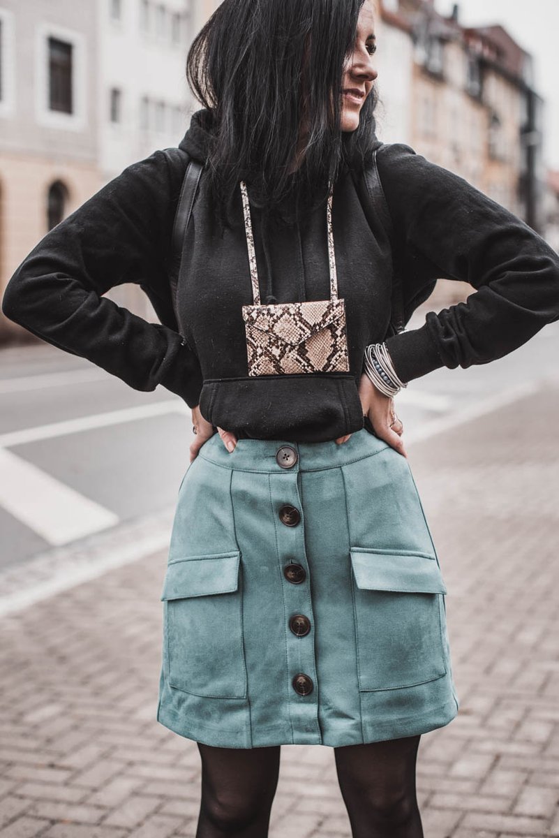 Juliesdresscode's tweet photo. (Anzeige) Die perfekte Strumpfhose — mach den Test mit Calzedonia https://t.co/eiPXkDGjGg @TweetCalzedonia @blogfoster #italianlegwear #basiccollection #gewinnspiel #fashion #fashionblogger #ootd #lookbook #juliesdresscode #nylon #strumpfhose https://t.co/ucrC2X7EAy