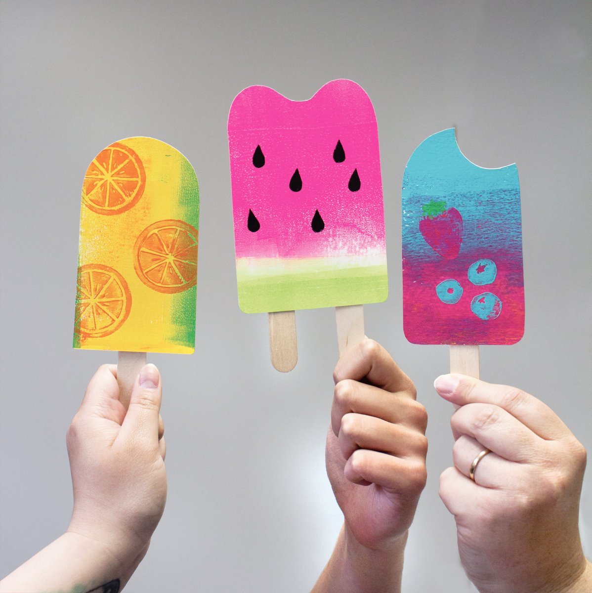 Looking for something to do? ⬇️⬇️⬇️ Try mono printing printing popsicles! Not your flavour? Check out our website and YouTube channel for lots of fun projects to keep you (or your kids) entertained!