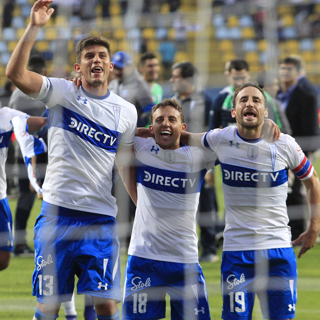 Cruzados's tweet photo. ¡Finaaaaaal del partido! ⏱
¡Goleada por 5-0 y #LosCruzados nos quedamos con la #Supercopa2019! 🏆
¡A celebrar! 🎊
#EfemérideCruzada https://t.co/StyFFHBEdl