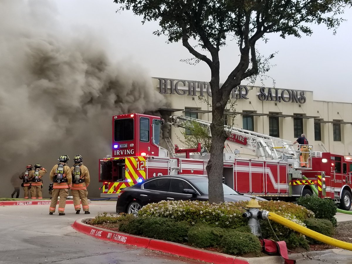 Irving_Fire's tweet image. 2 alarm still working.  No injuries reported