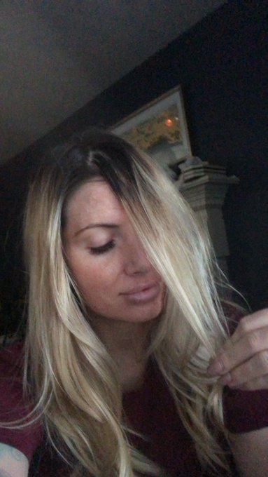 Still here.....wine it is https://t.co/BURqqwZyaY<a href="/tag/vegas"class="tags"><span>#vegas</span></a><a href="/tag/saturday"class="tags"><span>#saturday</span></a><a href="/tag/teaganpresley"class="tags"><span>#teaganpresley</span></a>
