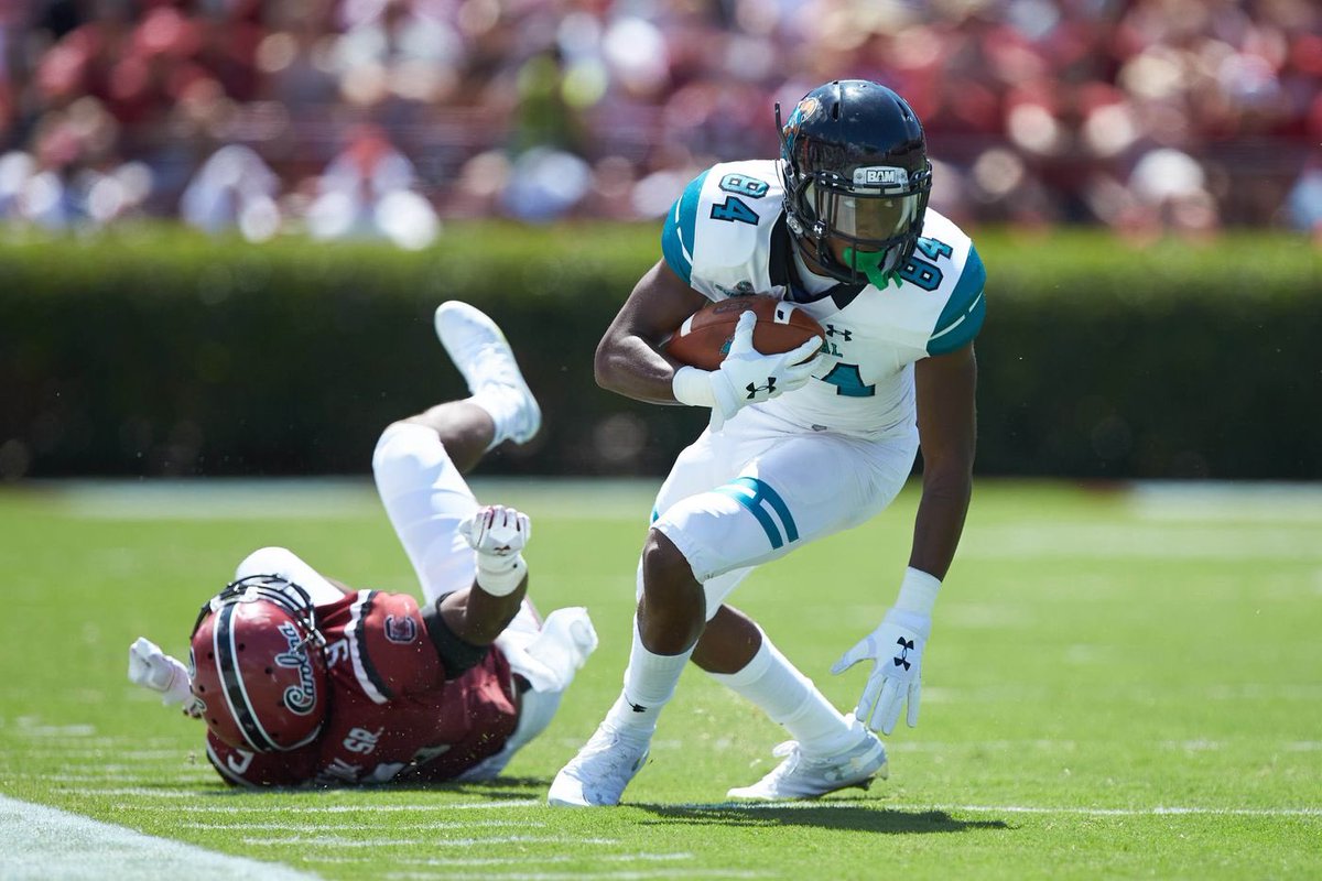 KimJCalvin's tweet photo. Blessed to receive an offer from Coastal Carolina University! Thank you @CoachColtonKorn! @CoastalFootball #Coast2Coast https://t.co/OTVLZZVSFa