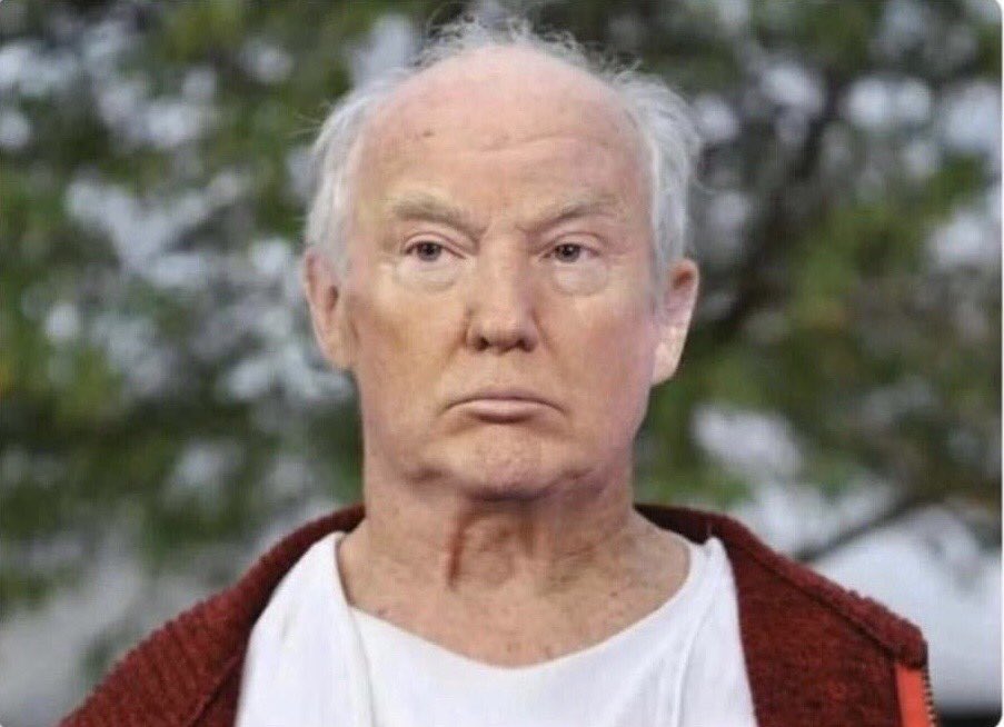 CockertonMark's tweet photo. If you need tanning solution or hair dye better move fast. Supplies have already dried up over in the USA.
#MakeAmericaGreyAgain https://t.co/0zwhnFyUQ6