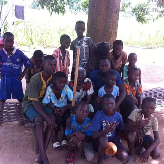 It's very had with me here these  days all my fellow orphan around me come to look for food every day.so am begging i need helping hand my friend..😭😭