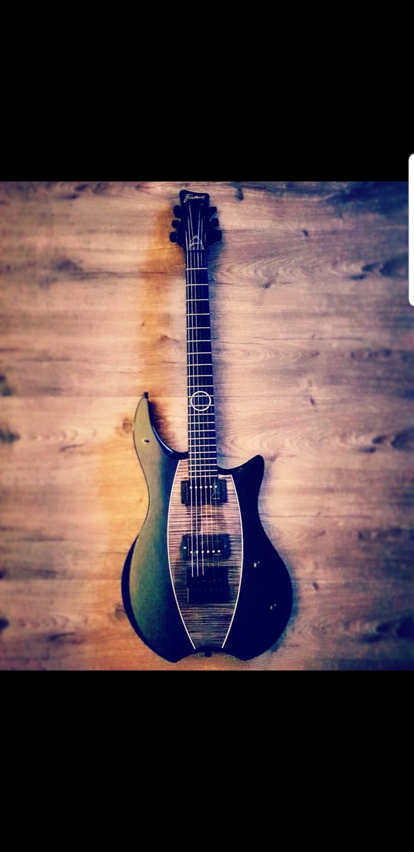 TommyJo04415900's tweet image. This guitar is an inspiration in it selfe... #wood  #framus #stormbender #norway #norge @WarwickFramus