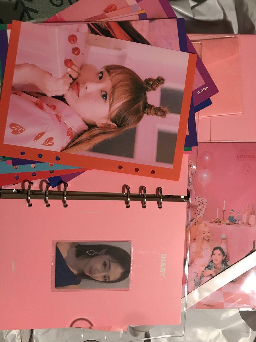 revelbiird's tweet photo. my loona sg came in today!! @primroseGOs #roseproofs https://t.co/5DtluKDckg