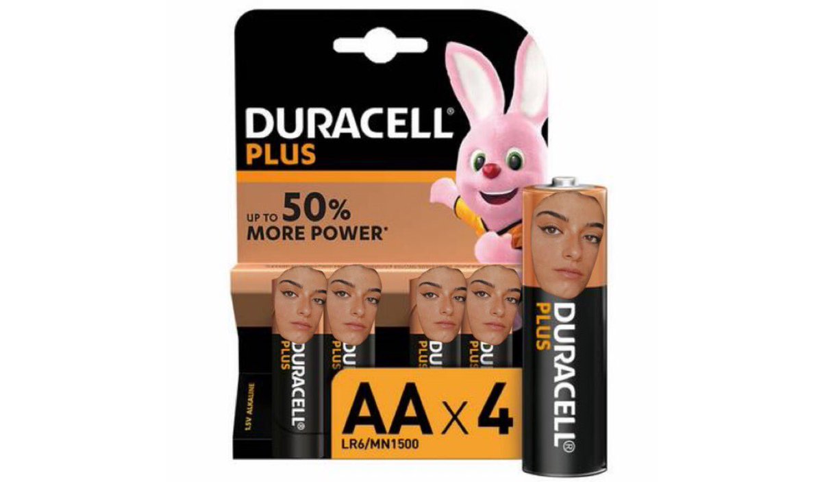dixie_as's tweet photo. @dixiedamelio as the top of batteries https://t.co/YG80121QMO