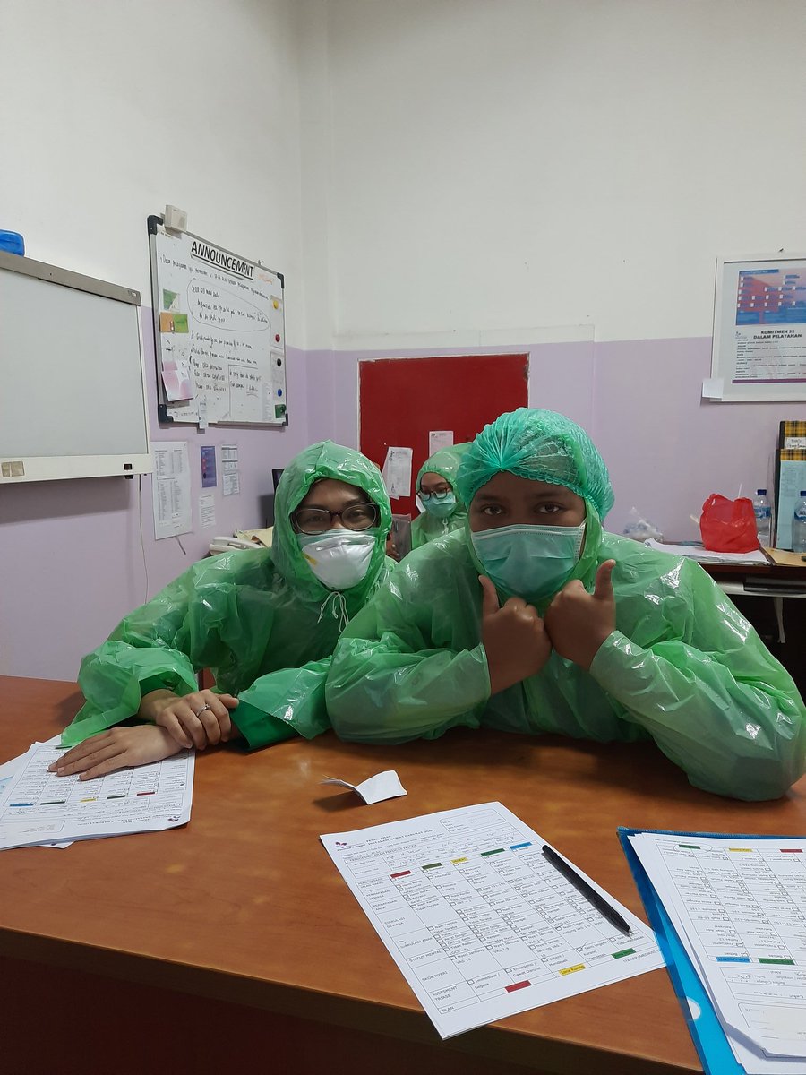 tamitamee's tweet photo. Mohon bantuannya dok @ferdiriva @kitabisacom RS Permata Jonggol saat ini menjadi RS Rujukan di Kab. Bogor, kasus susp covid19 semakin meningkat, kami pun tetap melayani dengan APD seadanya (hny ada masker dan jas hujan), tolong kami dok sbg garda terdepan melawan pandemi ini 🙏🙏 https://t.co/bBqDxgdOtv