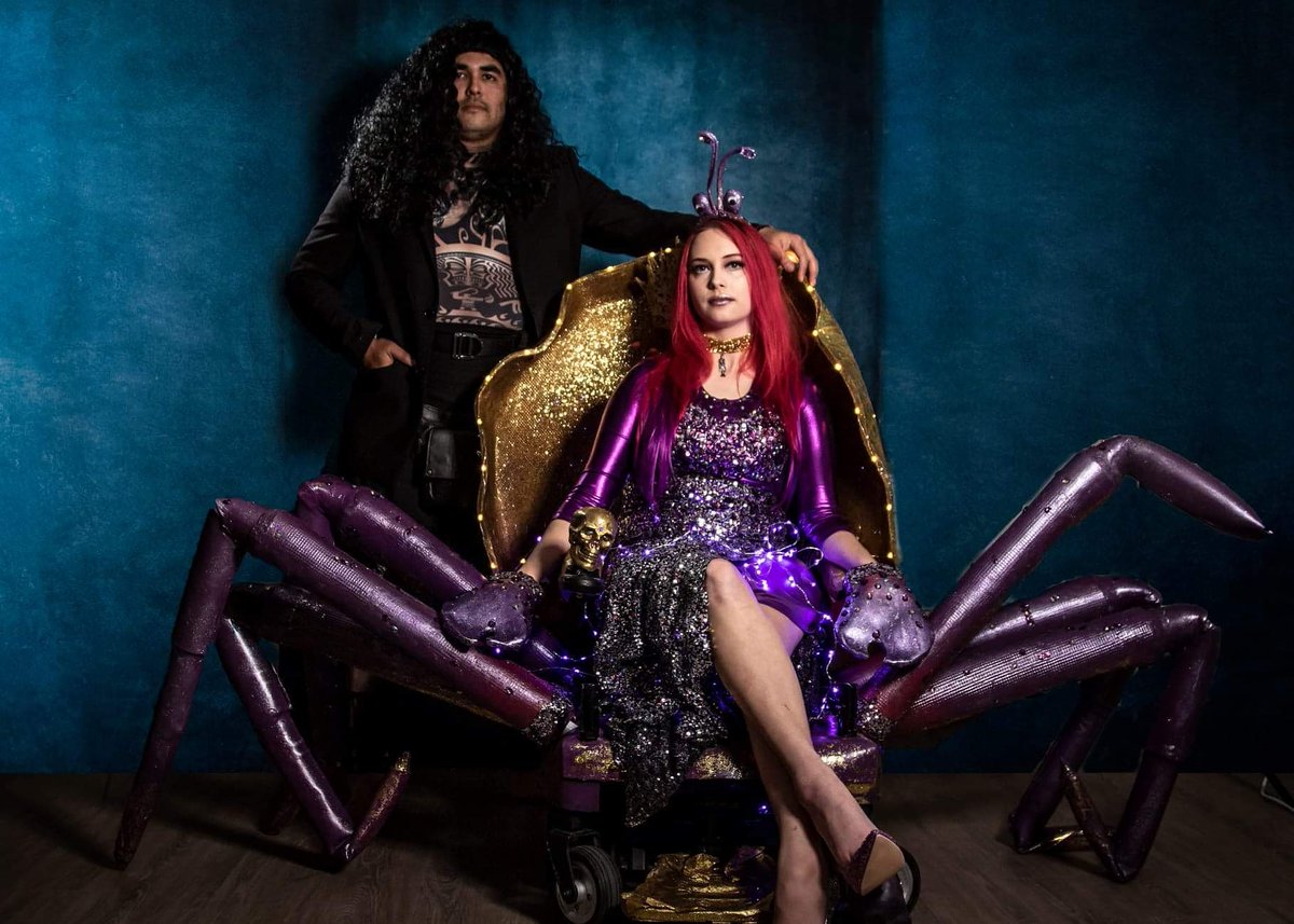 Helena_Mermaid's tweet image. Ever see someone so SHINY!
Tamatoa wheelchair gala costume made by me, (with a little help from maui lol) 
*This was from feburary!*
Photographer @fightguyphoto 
Location @mermagiccon 
#wheelchair #wheelchairuser #mermaidmonday #wheelchairlife #wheelchairgirl #wheelchaircostume