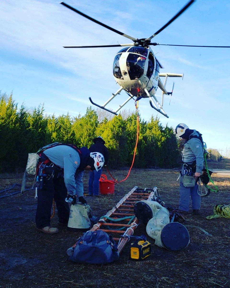 MDHelicopters's tweet photo. Looks like Rotor Blade LLC is gearing up for a day of power line operations! #rotorbladellc also offers tree topping, aerial spraying and emergency response services with their TWELVE #MDHelos!
#utility #powerline #rotorblade
PC: Damien O'Halloran, Phillip Smith https://t.co/AhdJM6ShQG