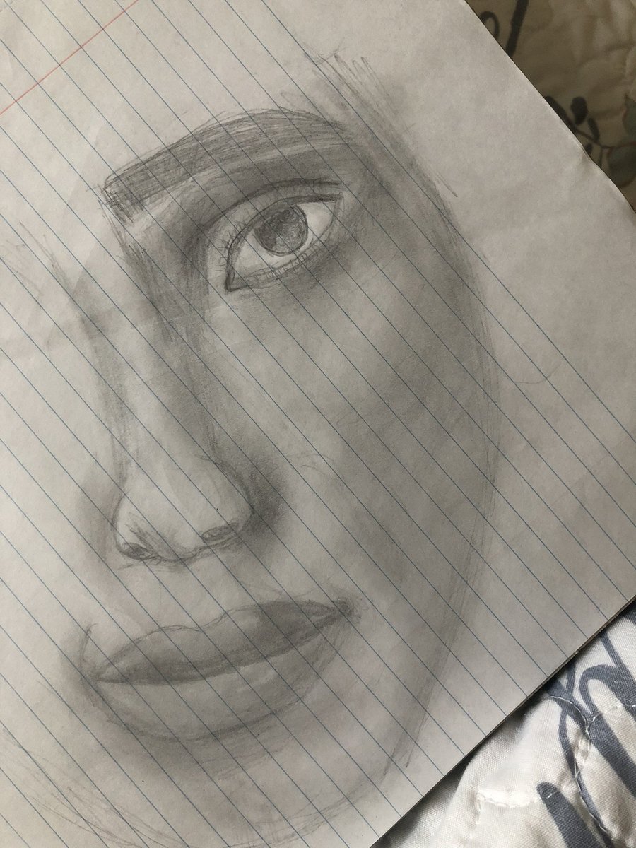 savanna77887919's tweet photo. I drew half a face for #VHSisCreative https://t.co/uApV3xMRBj