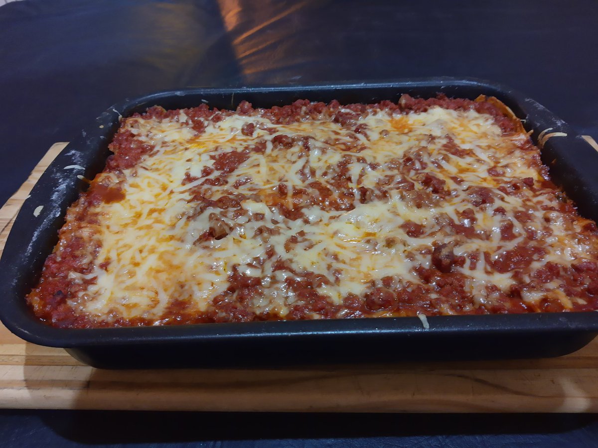 geresbaraibar's tweet photo. #LasagnaTime https://t.co/zip4xTpDk4
