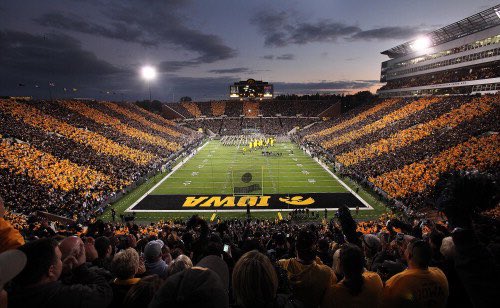 MMys1inski's tweet photo. Very excited and honored to receive an offer from The University of Iowa! Thank you to coaches Kirk Ferentz, @CoachTimIowa, @CoachD_Foster, @DylanChmura80 @TylerBarnesIOWA, and the rest of the @HawkeyeFootball staff! #GoHawks 🟡⚫️ https://t.co/M7djkVubDk
