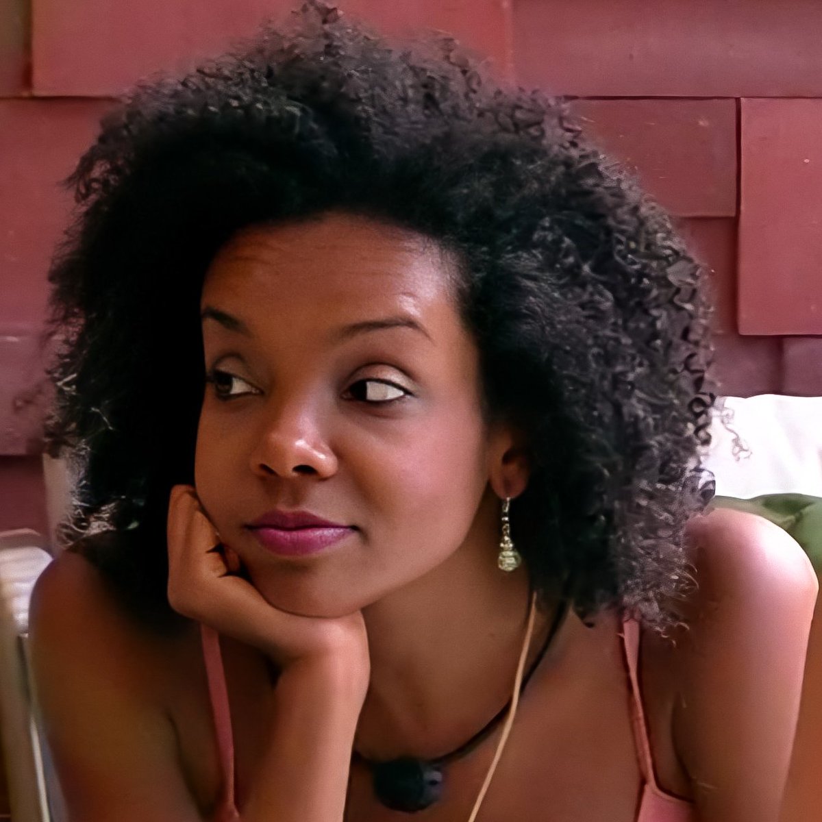 debochanem's tweet photo. Já vi essa cena antes: calada era uma planta, se impondo era arrogante! Ainda bem que tivemos um final feliz. #BBB20

É a melanina que incomoda eles! https://t.co/gVsnHePIFT