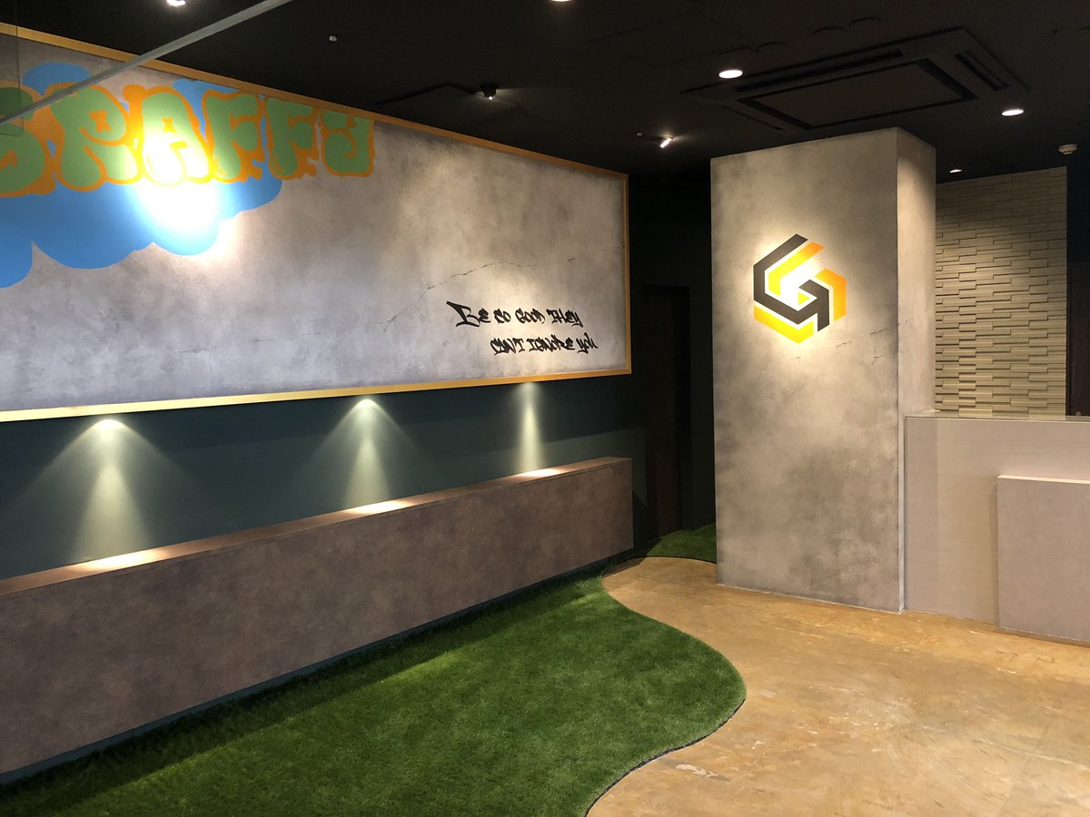 GRAFFY32's tweet photo. ダンススタジオ完成しました。

広さ14.5m×6.8mと関西屈指の大型スタジオです。

スタジオレンタルもまもなく開始するので、大人数の練習・ナンバーのリハーサル等でご利用下さい。 https://t.co/0nudbBfWmV