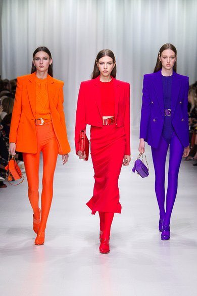 #popofcolor from @Versace #spring2018 #bright #boldcolors #styleblogger #Fashionista #styleinspo #springtrends
