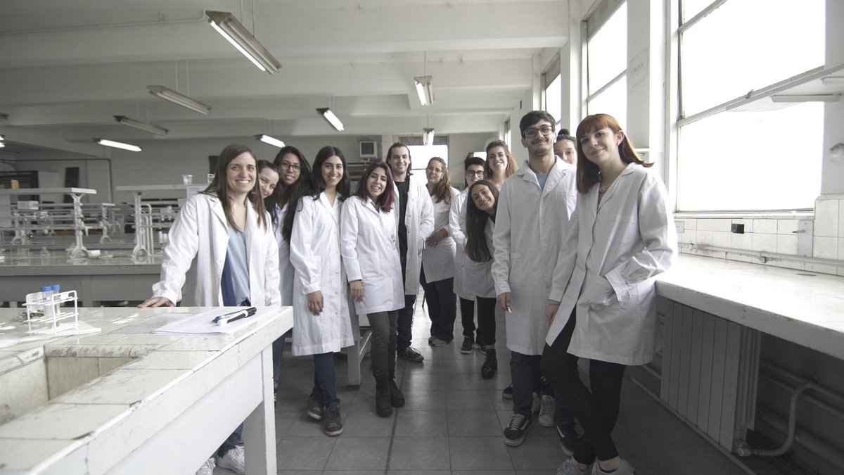 UBARectorado's tweet image. ¡GRACIAS!

En menos de 24 horas tuvimos más de 4.000 voluntarios/as que se inscribieron para ayudar en la emergencia sanitaria que está enfrentando el país.

En un momento tan complejo, nuestra Universidad se pone al servicio de la comunidad.

Somos la UBA, somos la Argentina 🇦🇷