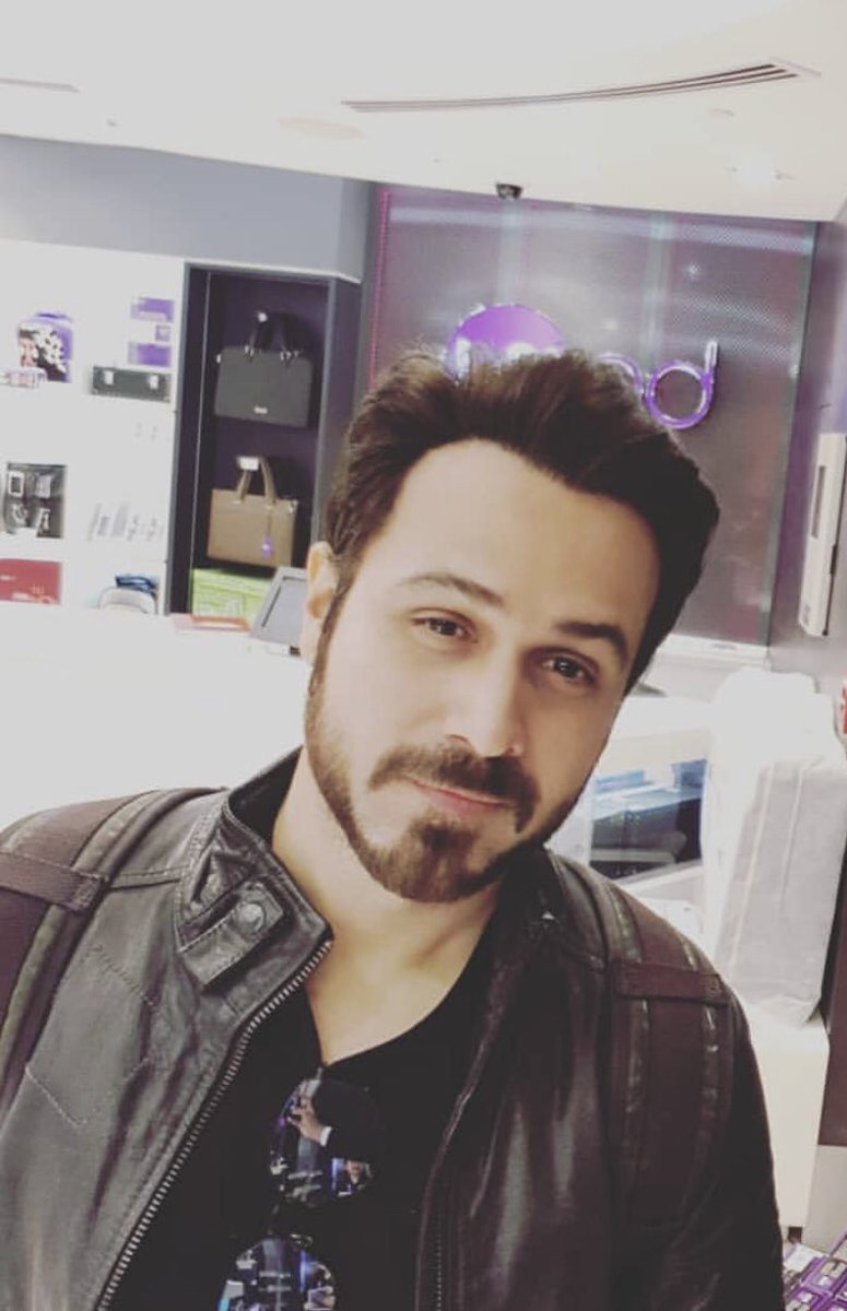 emmi_jaan's tweet photo. Happy birthday @emraanhashmi https://t.co/TD3npnMJ4k