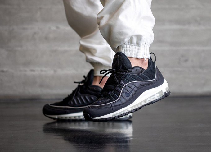 Normaal leren huiselijk SOLELINKS on X: "Ad: STEAL‼️ Nike Air Max 98 'Oil Grey' on sale for $71.23 + FREE shipping, discount applied in cart => https://t.co/nZbstq3qOk https://t.co/oTVmllk83T" / X Normaal leren huiselijk SOLELINKS on X: "Ad: STEAL‼️ Nike Air Max 98 'Oil Grey' on sale for $71.23 + FREE shipping, discount applied in cart => https://t.co/nZbstq3qOk https://t.co/oTVmllk83T" / X