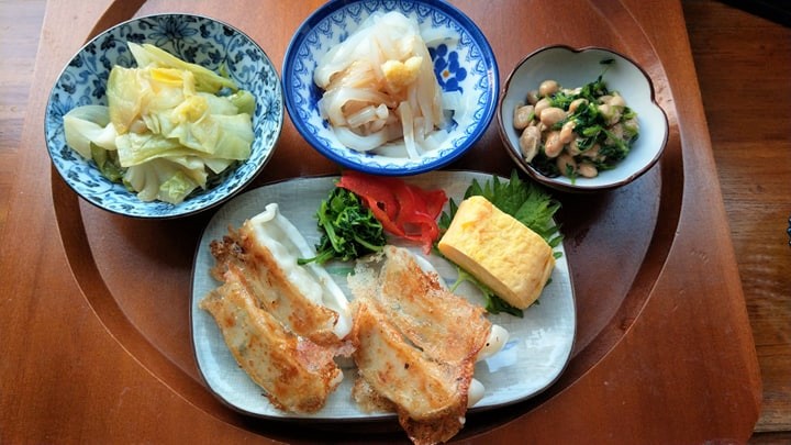 Mac カロリーslism 夜ご飯 カロリー 栄養計算 餃子定食 624kcal T Co 7yjknhwoet タンパク質 30 43g 脂質 21 94g 炭水化物 73 78g 糖質70 28 食物繊維3 5 カロリーslism 食事記録 献立 餃子 糖質制限 ダイエット垢さんと繋がり