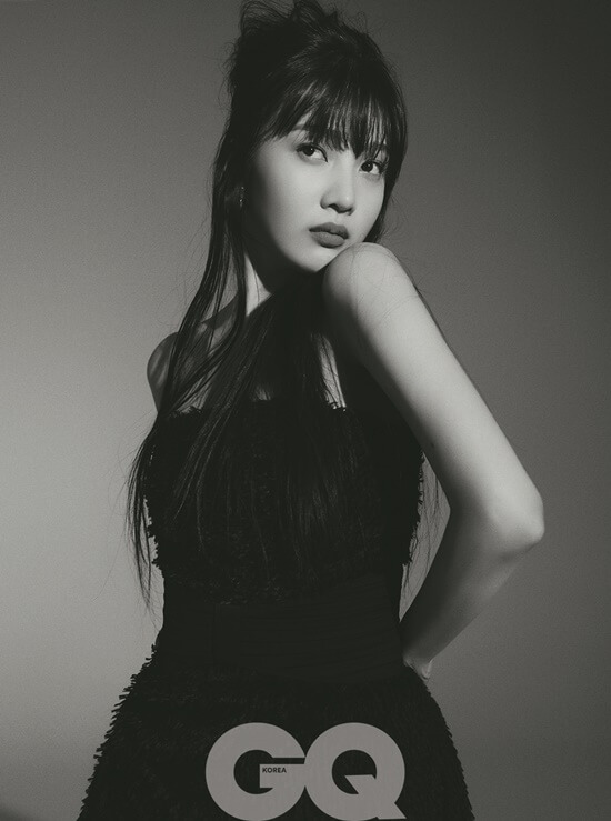 theseoulstory's tweet photo. 📸 Red Velvet Joy is getting more and more beautiful these days~ Here are photos of her for GQ Korea ❤️ @RVsmtown

Source: https://t.co/W4T0ZVBC0s https://t.co/VFPpvAIJ6I