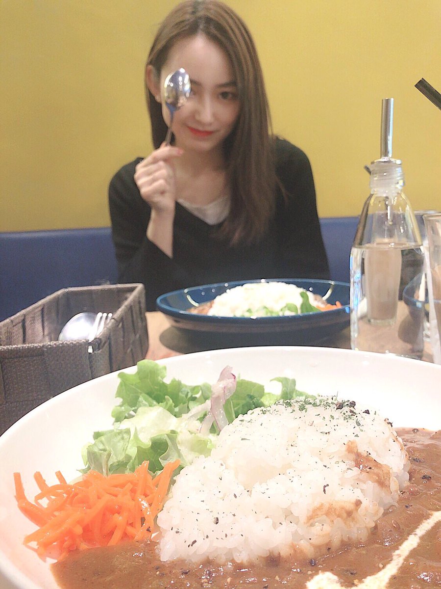 無邪気な彼女とランチなう 無邪気な彼女とランチなう