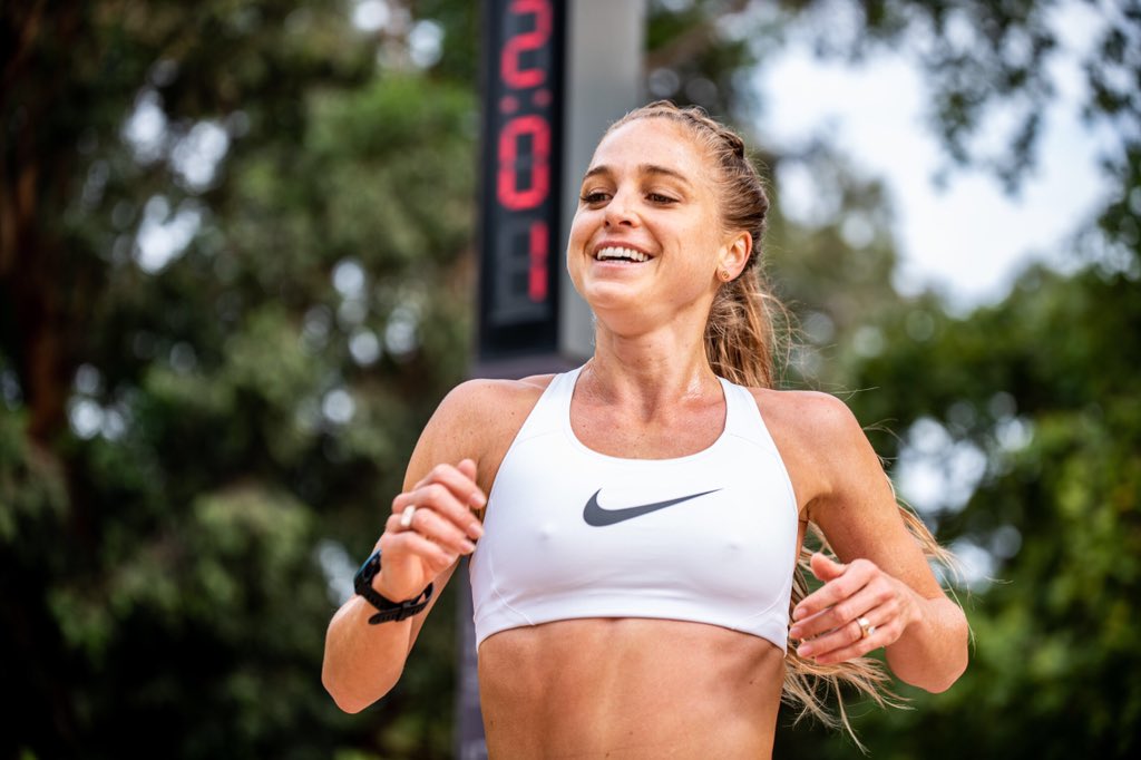 GenGen_LaCaze's tweet image. I broke the record to become the fastest woman to ever run a lap of The Tan in Melbourne, running 11:54 for the 3.827km loop. Not quite the Olympics but it meant a lot right now with everything going on. #StaySafe #StayPositive #SocialDistancing 📸 @tempojournal