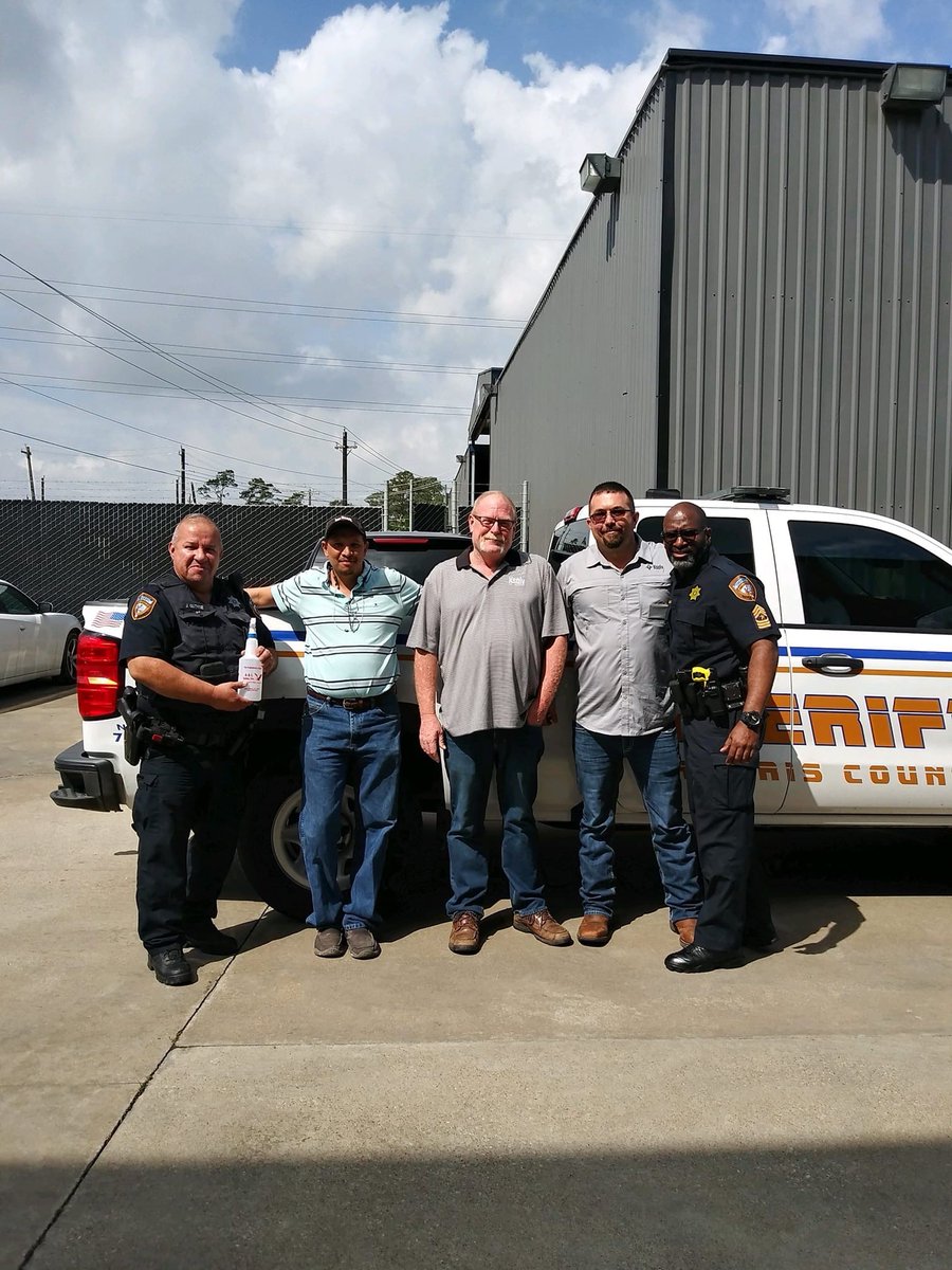 k_solv's tweet photo. Took some time today to provide disinfectants and sanitizers to our #firstresponders to help keep them as clean and safe as possible from the #coronavirus. We appreciate all the work they do not just today, but every day! #KsolvCARES #KsolvGroup #StopTheSpread https://t.co/InxhZOFL3C