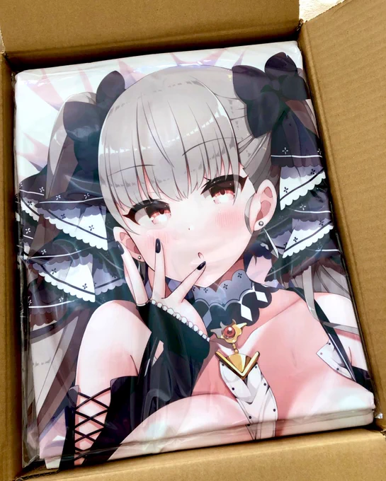 フォーミダブルのお下品抱き枕カバー届きもしたー!!!!!

入荷までもう少しかかるけど、良い出来なので楽しみにお待ちください🤗✨ 