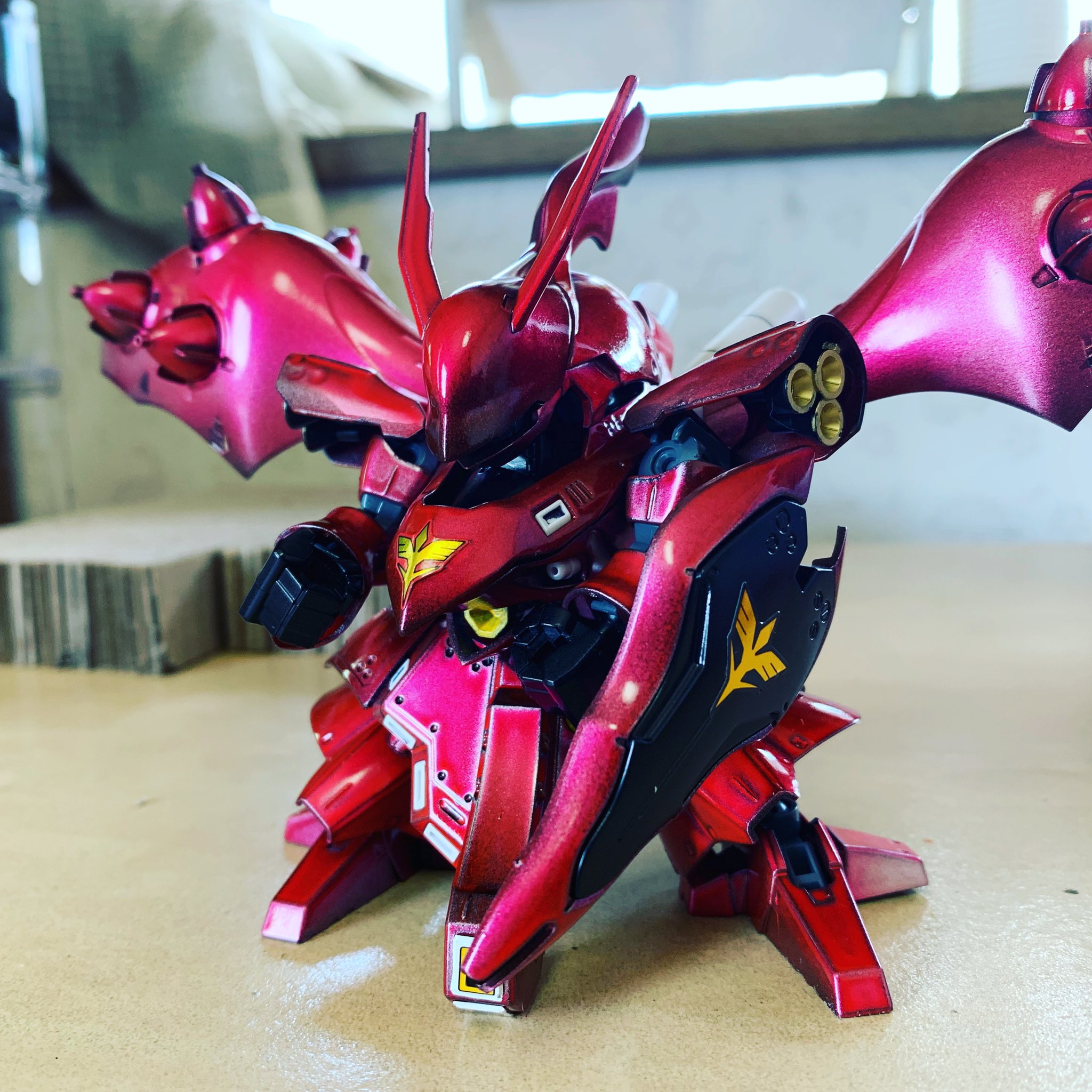 週末モデラーgf Jp Lisa Sdcsナイチンゲール完成 ムラなくキャンディ塗装仕上げるの難しい ガンプラ ガンプラの画像を貼るとrtされると聞いて ガンプラ初心者 キャンディ塗装 T Co Wan9iyux7r Twitter