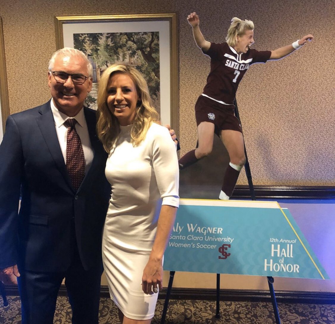 CONGRATS to @alywagner for her well-deserved @WCCsports Hall of Honor induction.....a sweeeeet @revealsuits commemorative Blazer is on the way soon! @SCUWomensSoccer @SCUBroncos @SantaClaraUniv  #santaclara #santaclarabroncos