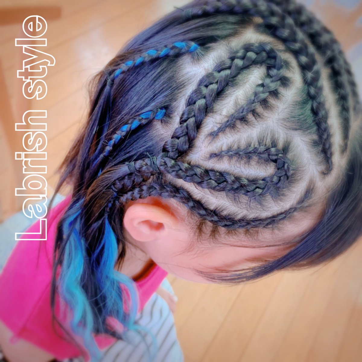 Labrish Style キッズコーンロウ Hair Blackhair Cornrow Braids Extension Dance Kids コーンロウ ハーフコーンロウ ハートコーンロウ ブレイズ フルブレイズ ショートブレイズ エクステ ヘアスタイル ヘアアレンジ 特殊ヘア 派手髪