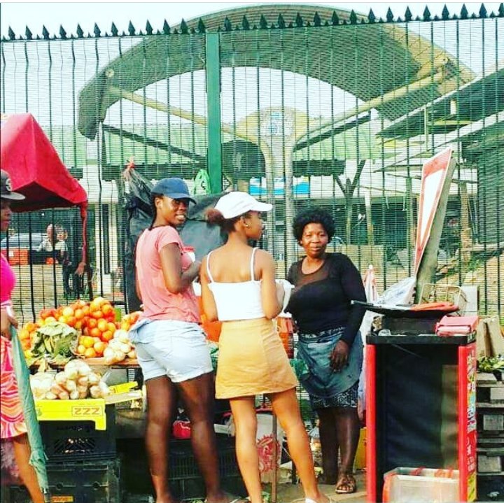 Good morning South Africa

That my mom in black,  she a street vendor please make sure you buy fruits and vegetables from street vendors 

It seems like we will need this money a lot

#SupportStreetVendors 
#21daylockdown