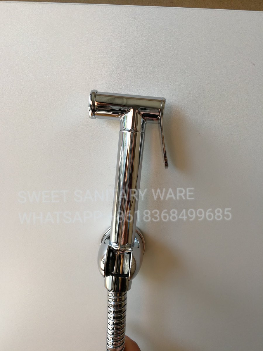 sweetks4's tweet photo. Brass shattaf，health bidet.  
we are a professional shower head factory in ningbo city, if you interest, pls contact me. 
Email:info@sweet-ks.com
#handshower #shower #showers #duchas#baños #sanitaryware #faucet #griferia#dusche #regadera #bathroom #plumbing#buildingmaterials https://t.co/SFAGZpi5Pu